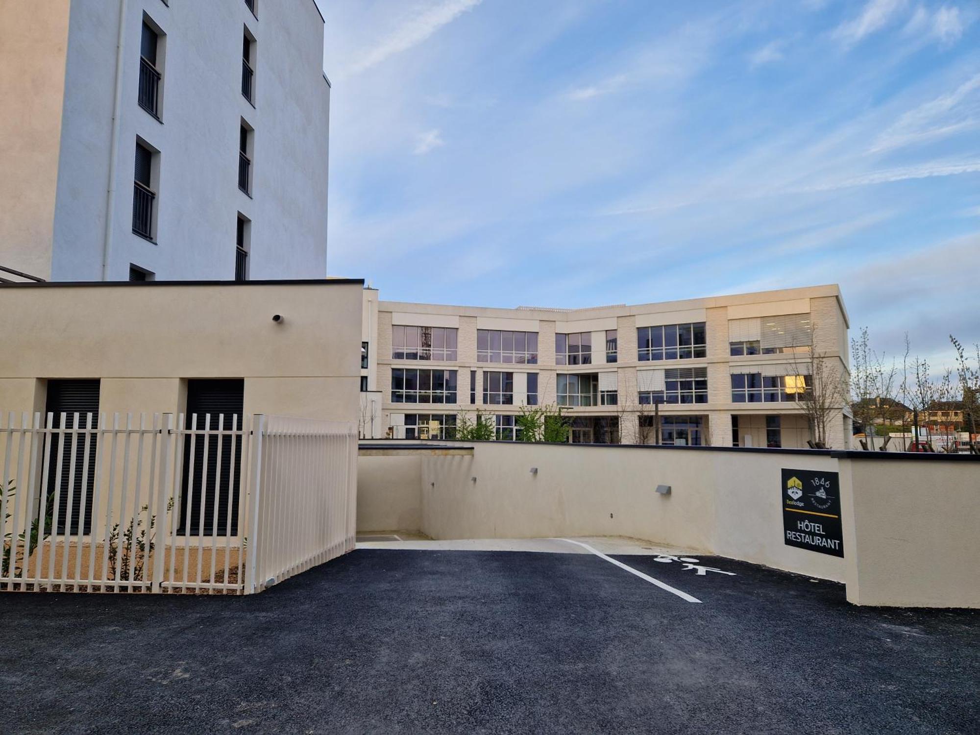 Beelodge Hotel Blois Centre Exterior foto